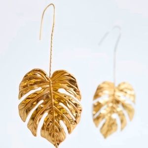 ๐2/$30 New Zara Monstera Leaf Drop Earrings